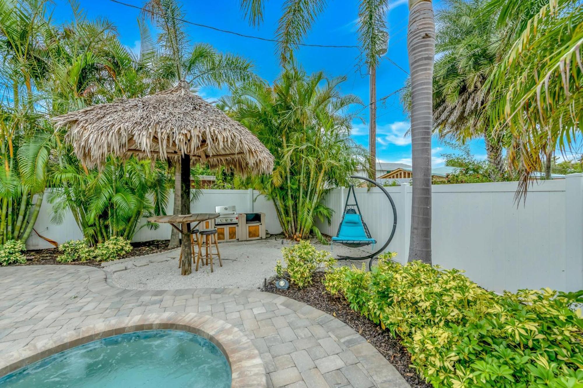 Coast Is Clear Villa Anna Maria Exterior photo